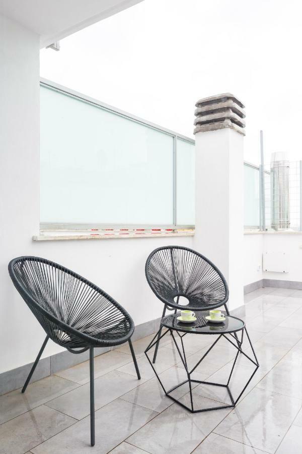 Penthouse 40 In Trastevere With Seasonally Jacuzzi 罗马 外观 照片