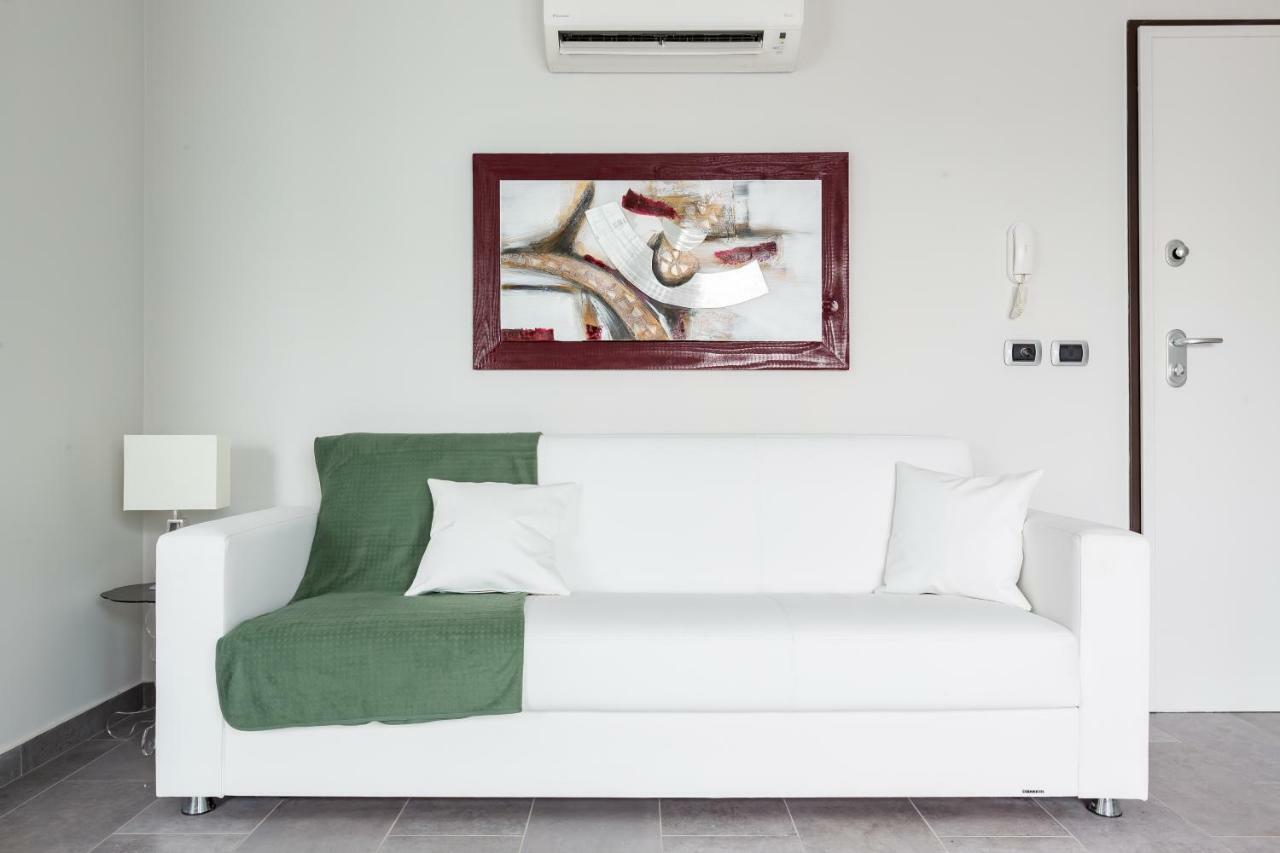 Penthouse 40 In Trastevere With Seasonally Jacuzzi 罗马 外观 照片