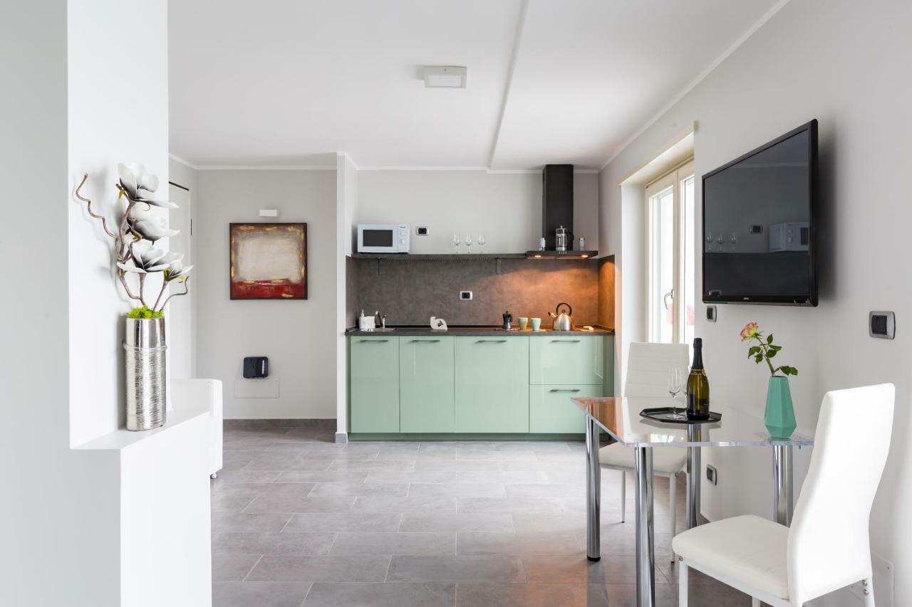 Penthouse 40 In Trastevere With Seasonally Jacuzzi 罗马 外观 照片