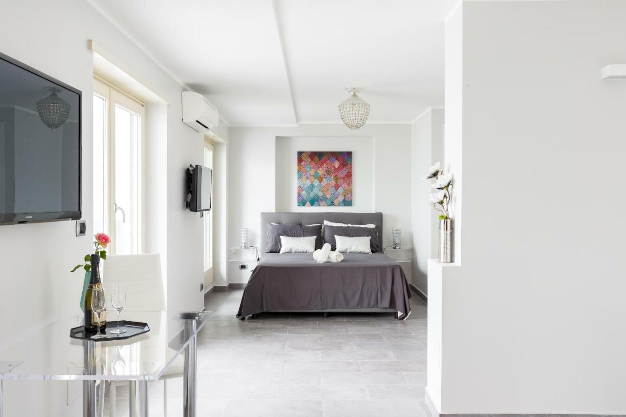Penthouse 40 In Trastevere With Seasonally Jacuzzi 罗马 外观 照片